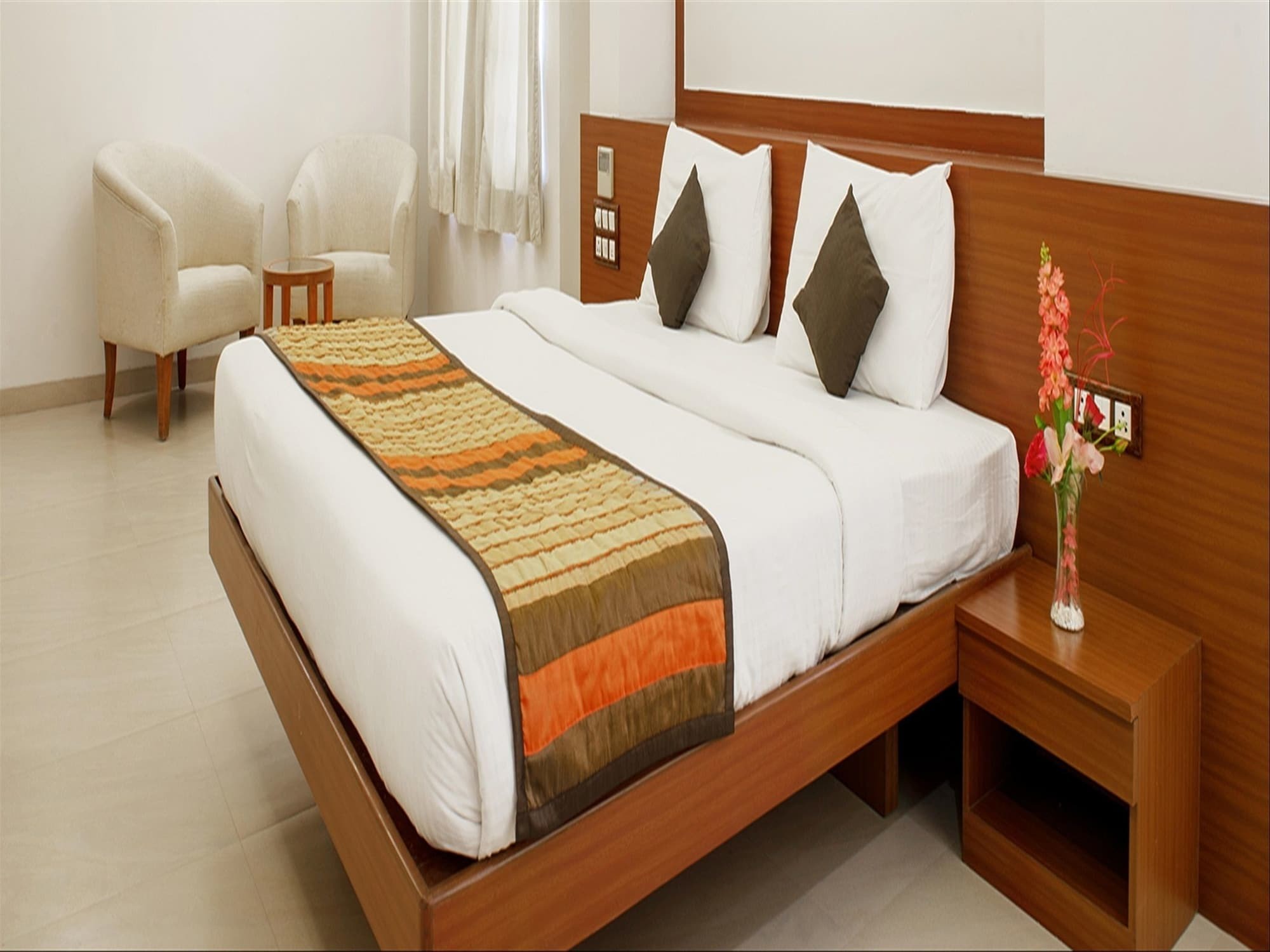 פונה Hotel Mint Montvert Baner מראה חיצוני תמונה