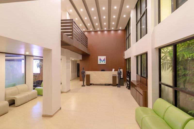 פונה Hotel Mint Montvert Baner מראה חיצוני תמונה