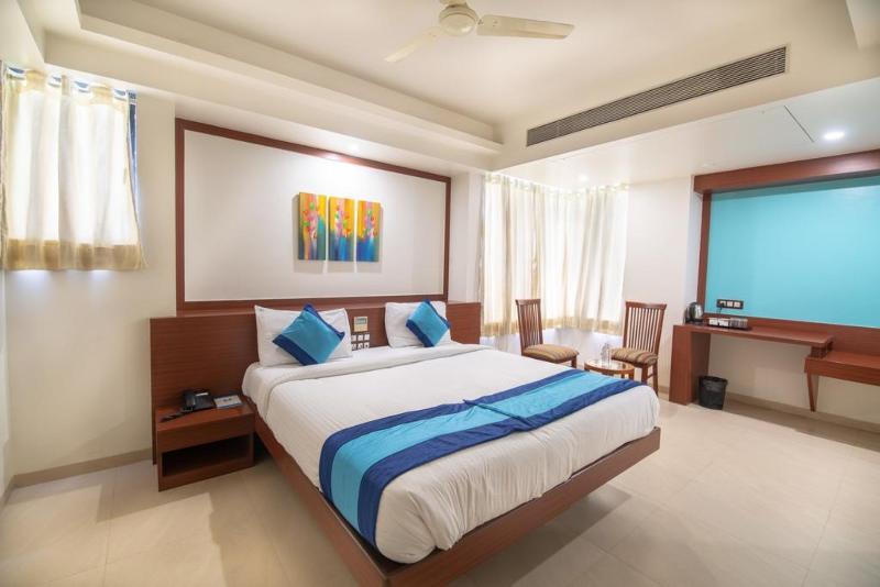 פונה Hotel Mint Montvert Baner מראה חיצוני תמונה