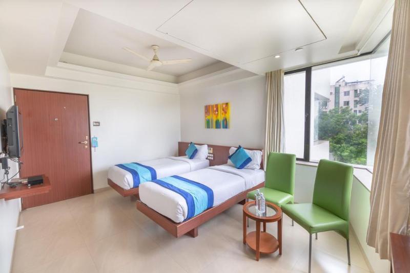 פונה Hotel Mint Montvert Baner מראה חיצוני תמונה